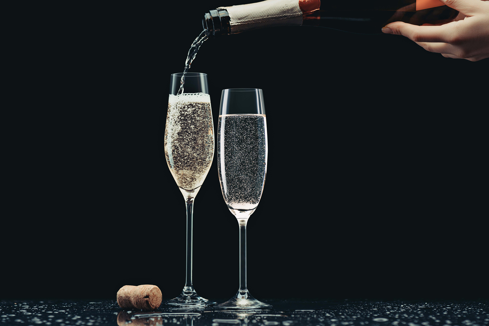 Champagner & Schaumwein einschenken